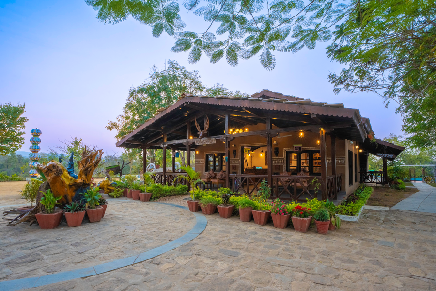 wow stayz2 pachmarhi ecotel