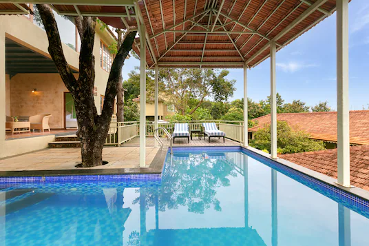 amritara aura resort and spa