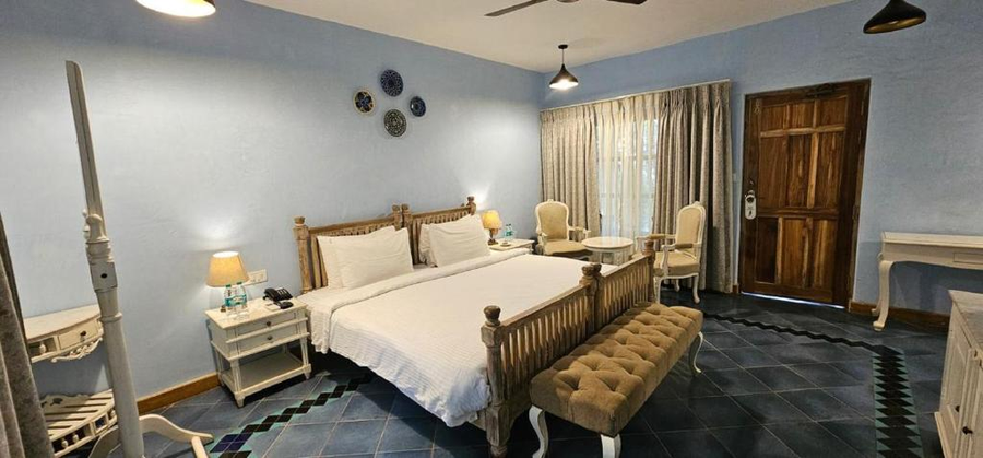 aura resort and spa