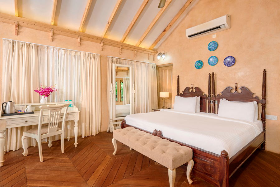 golden tulip goa mandrem
