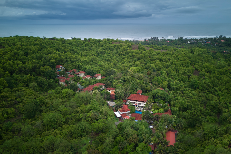 Golden Tulip Goa Mandrem,Baga Beach,5 star