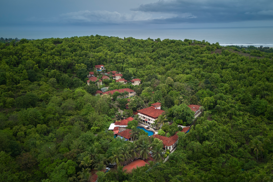 Golden Tulip Goa Mandrem,Baga Beach,5 star