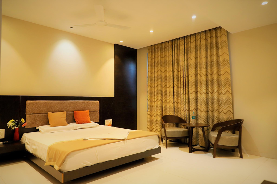 Hotel Rest Inn,Sai Sparsh Complex, Near Bank Of Maharashtra, Pratapsinh Chowk Bye Pass Road, Akluj, Maharashtra 413101,3 star