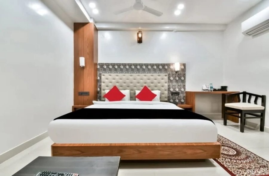 palash hotel and banquet