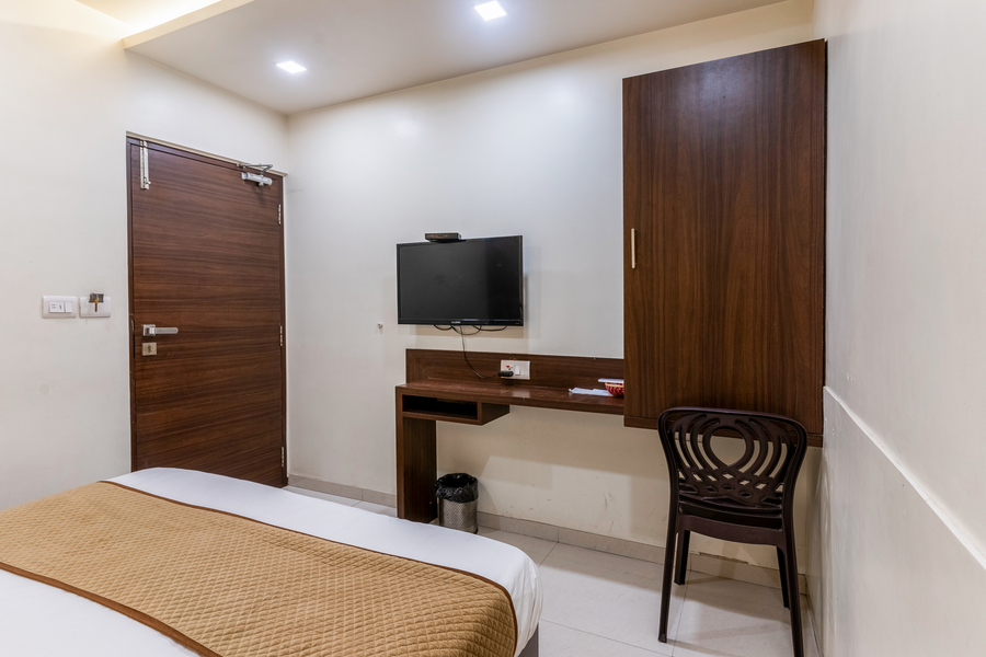 hotel ashish