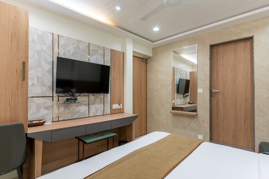 hotel ashish