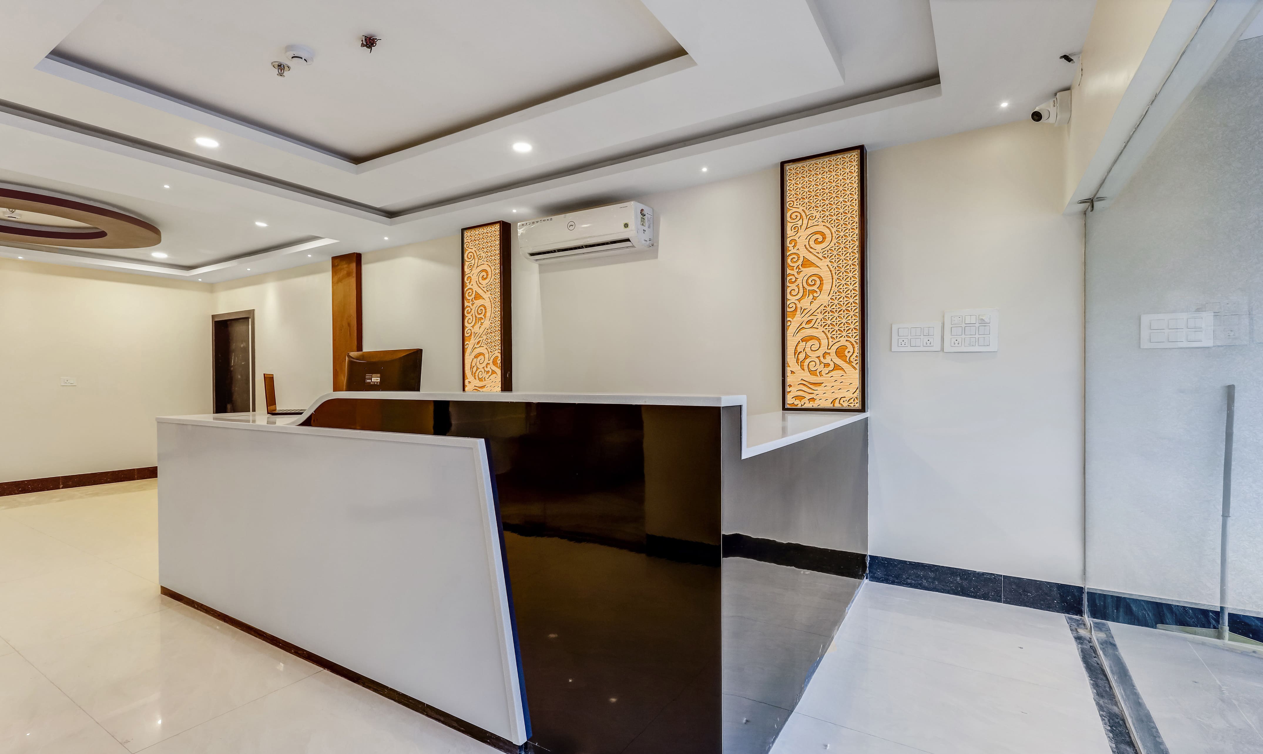 Treebo Hotel Mobi Vip Airport,Vip Airport Road , Borjhar, Guwahati, Assam,3 star