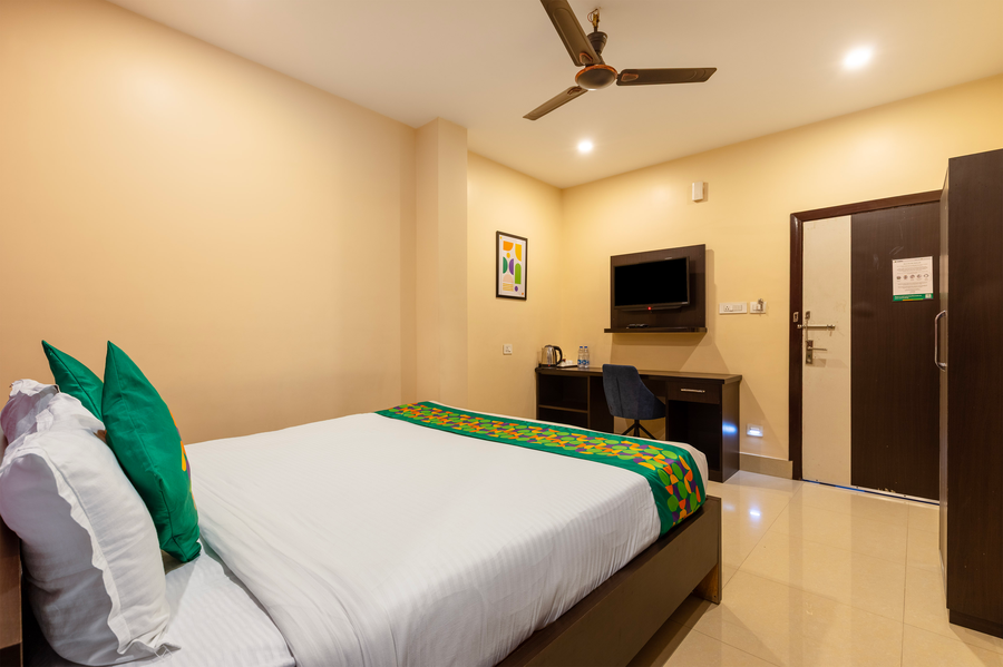 treebo hotel mobi vip airport