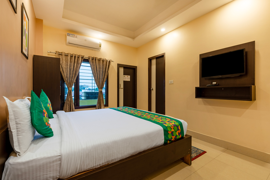 treebo hotel mobi vip airport