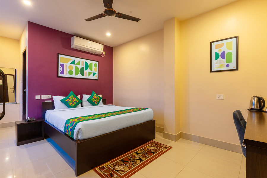 treebo hotel mobi vip airport