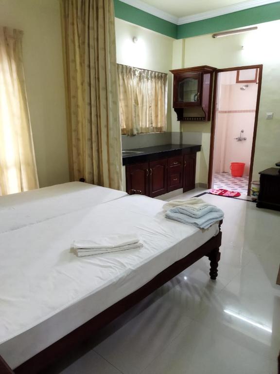 Sree Mookambika Beach Resort,Kovalam Beach,3 star