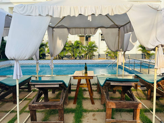 Dacha Arambol,Goa>>Arambol,2 star