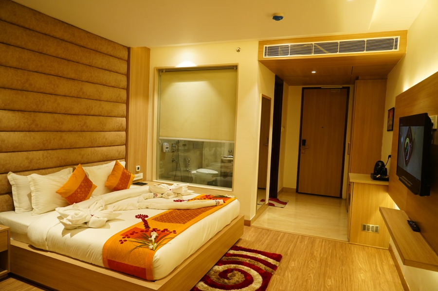 hotel rrv with free parking