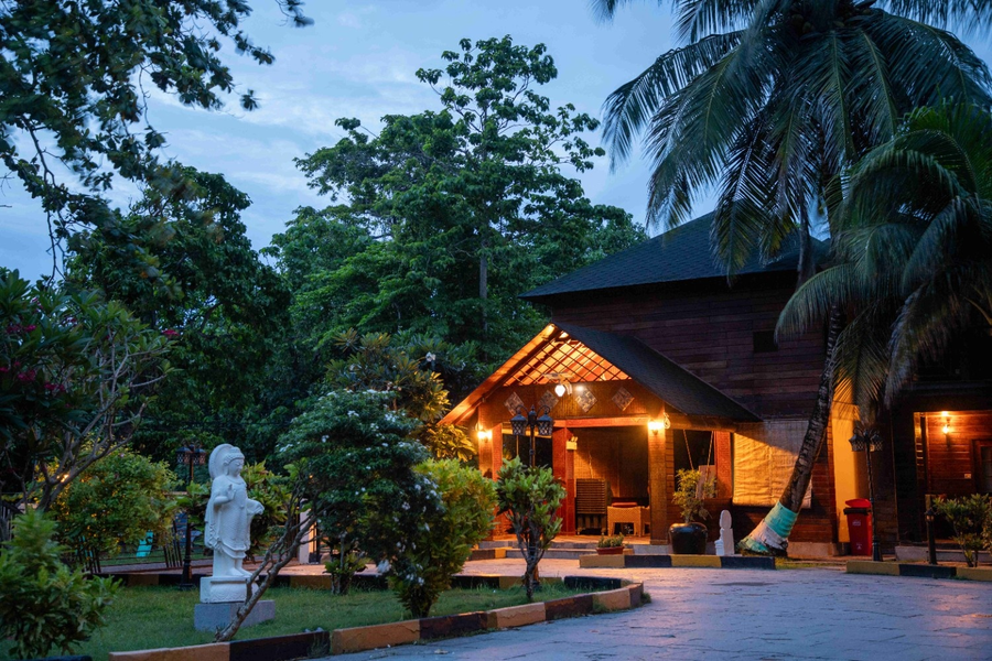 Tsg Aura,Havelock Island>>Baratang,4 star