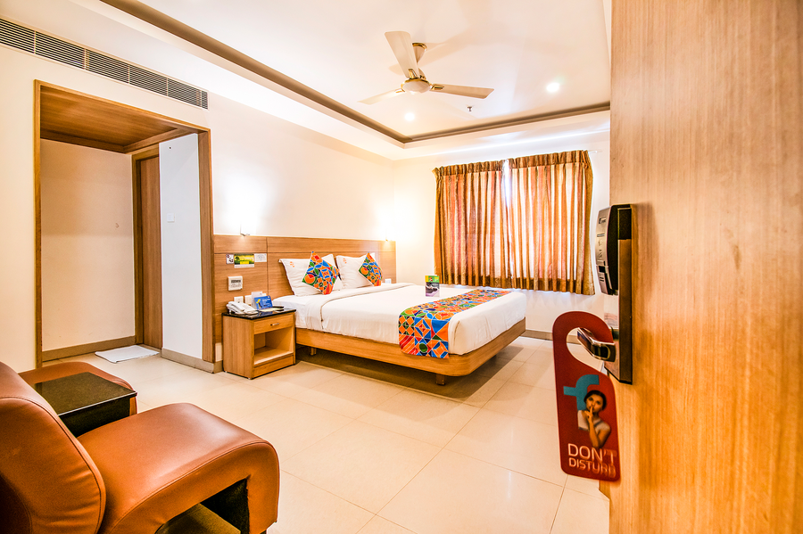 fabhotel prime royal castle