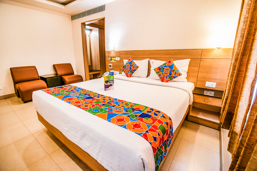 fabhotel prime royal castle