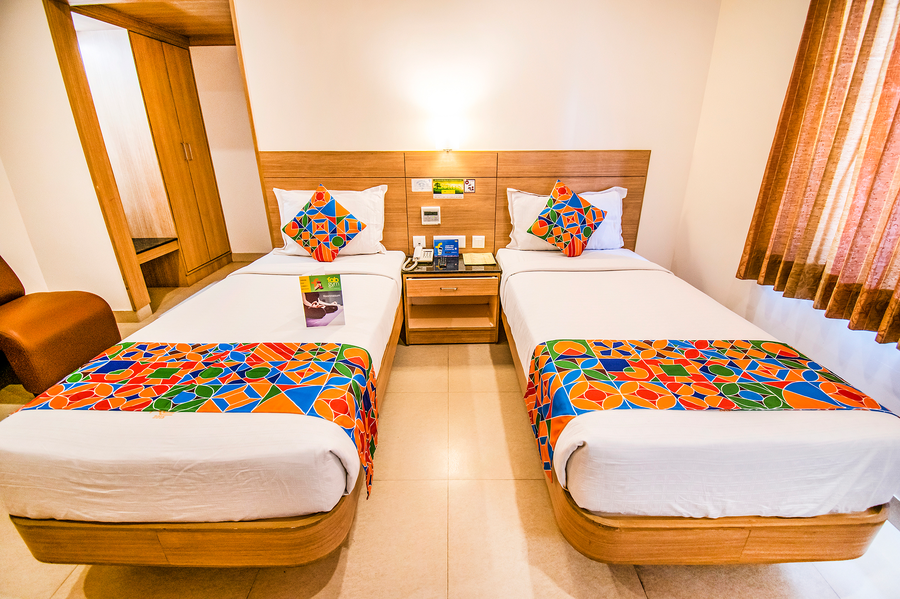 fabhotel prime royal castle