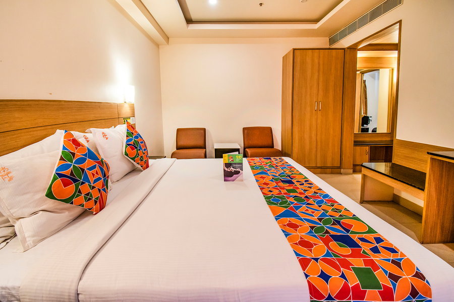fabhotel prime royal castle