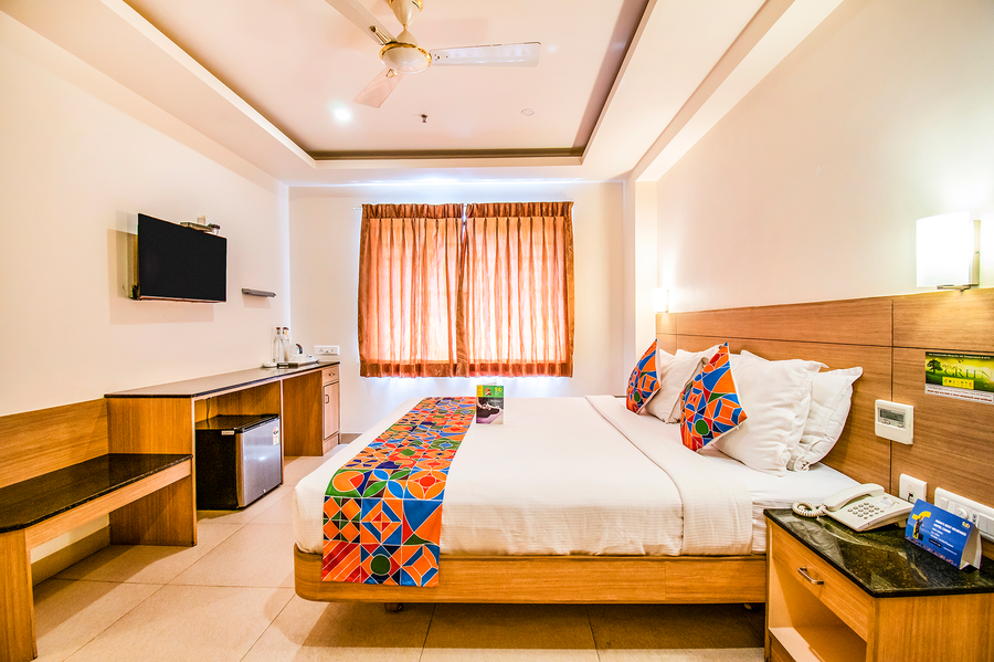 fabhotel prime royal castle
