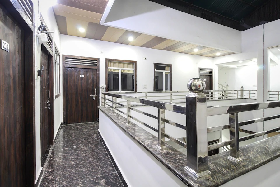 taj 3 star hotel near 200 mtr taj mahal agra