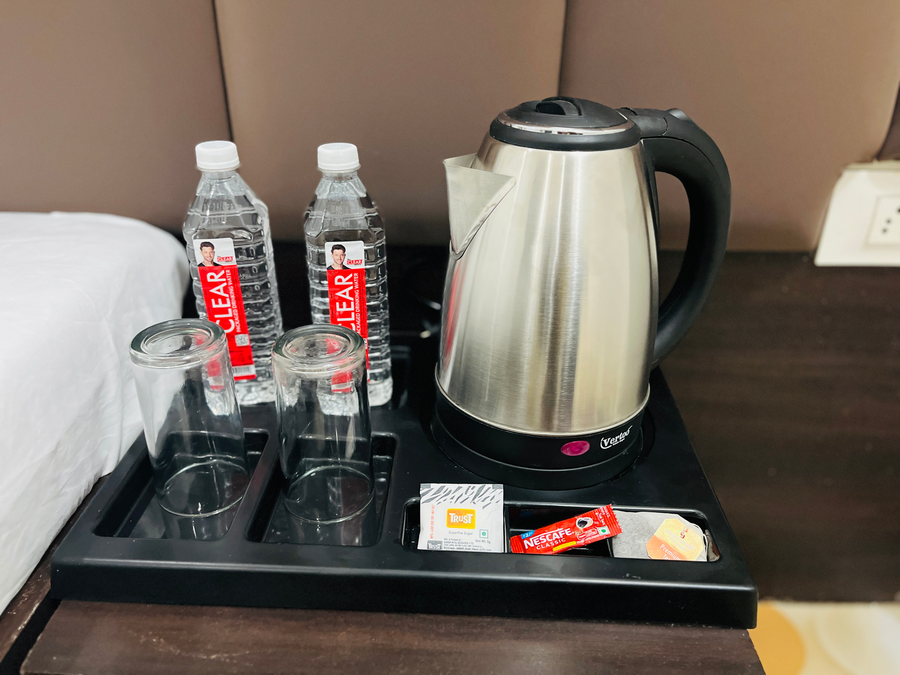 taj 3 star hotel near 200 mtr taj mahal agra