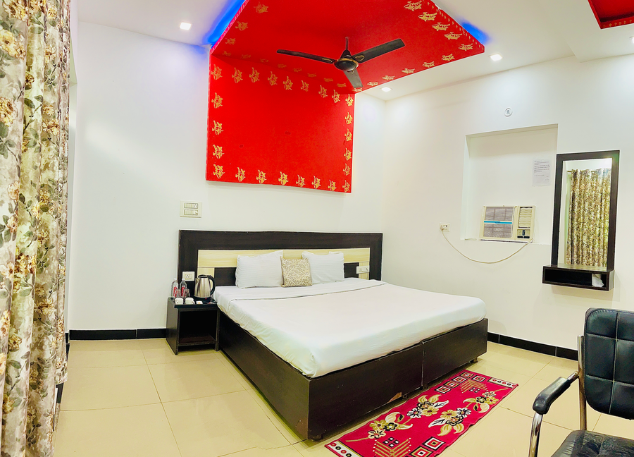 taj 3 star hotel near 200 mtr taj mahal agra