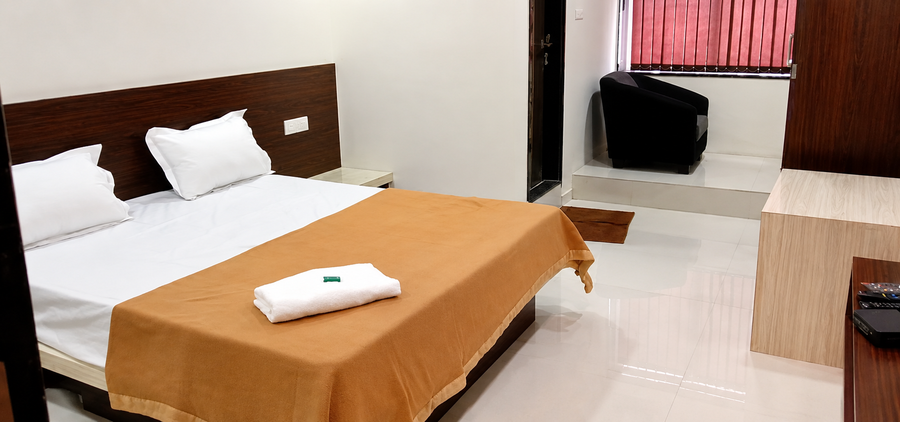 hotel rasika classic