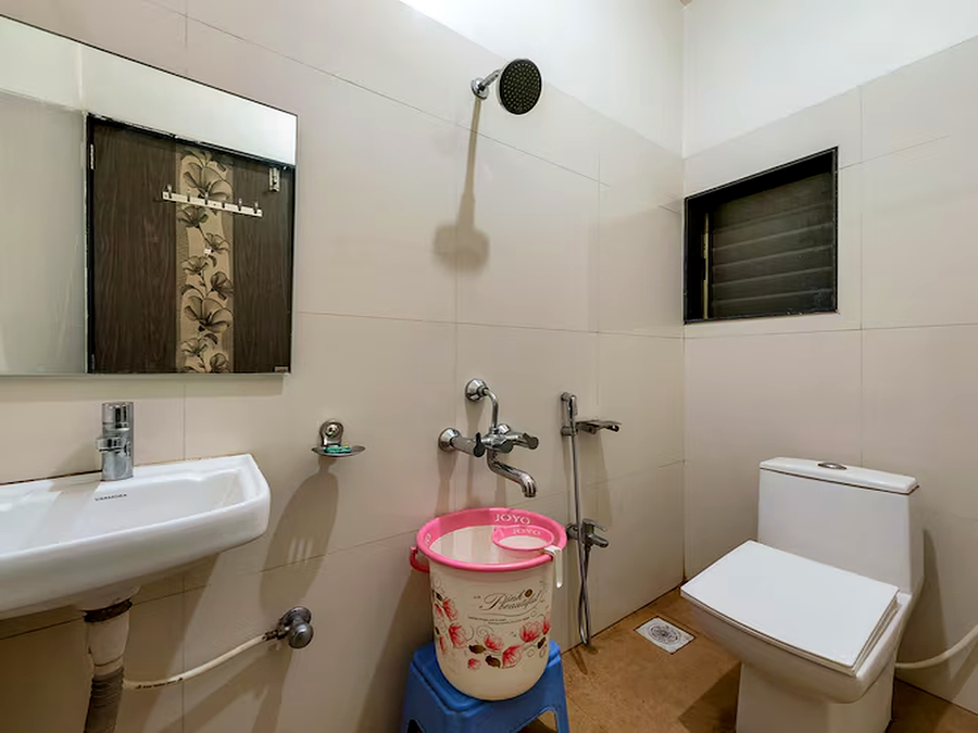Hotel Rasika Classic,Police Station, Shiroli, Near Midc, Midc, Kolhapur, Maharashtra 416122,0 star