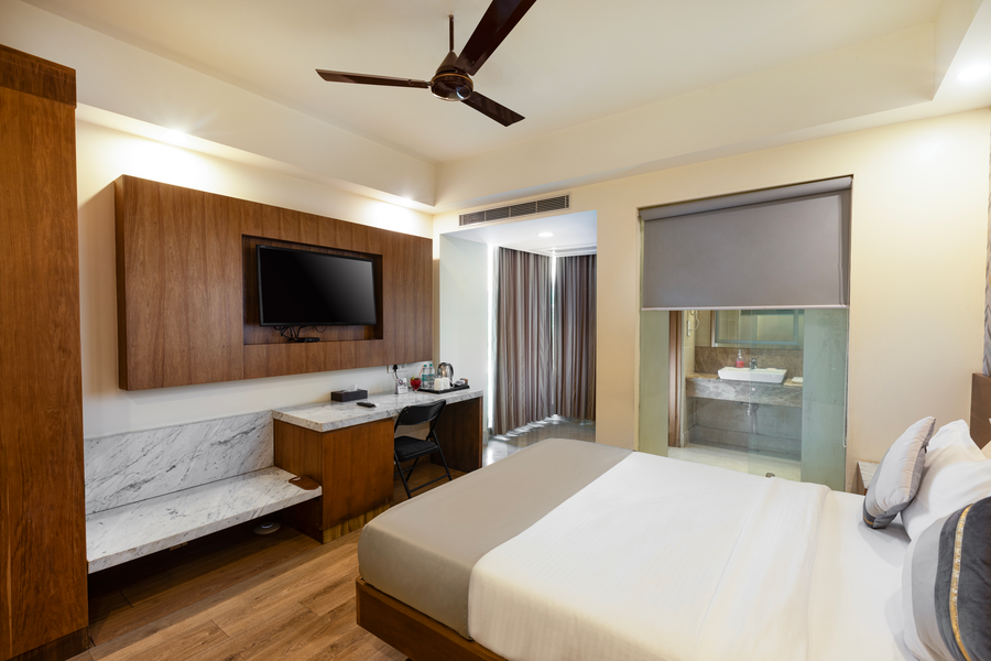 the orion plaza nehru place