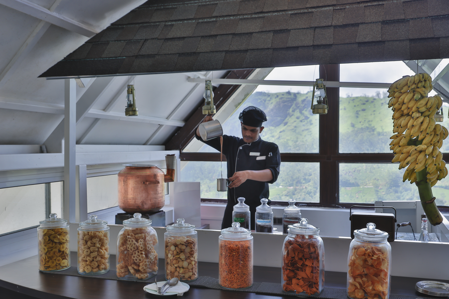 fragrant nature munnar