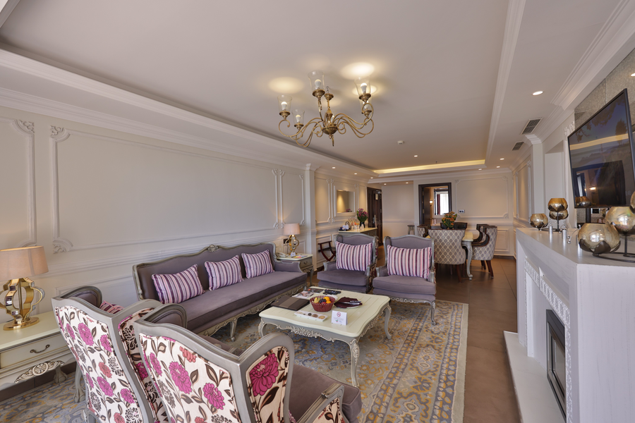 fragrant nature munnar