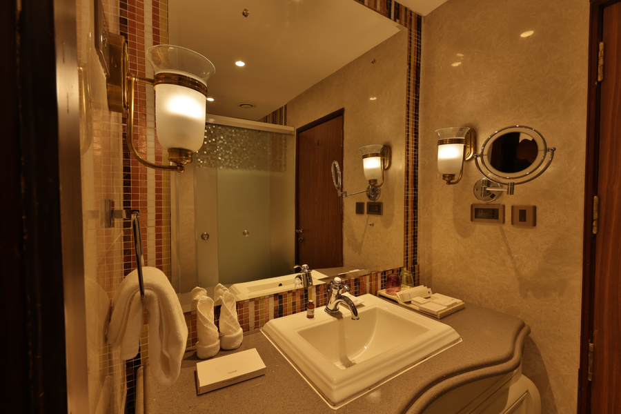 fragrant nature munnar