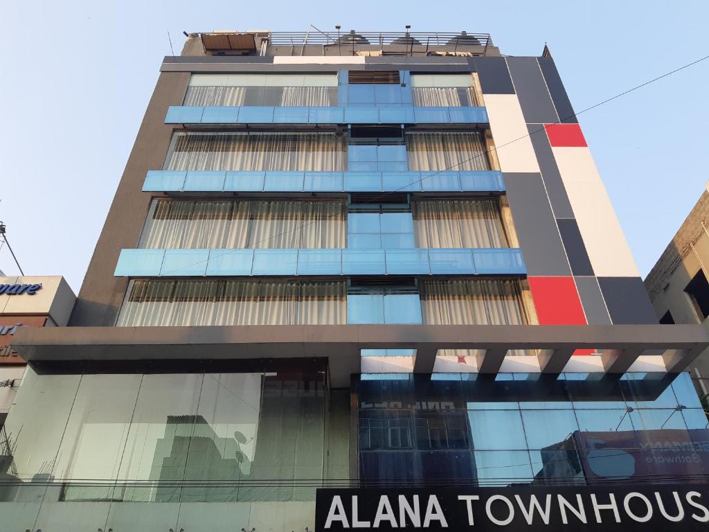 Alana Townhouse,GOVERNOR PETA,3 star
