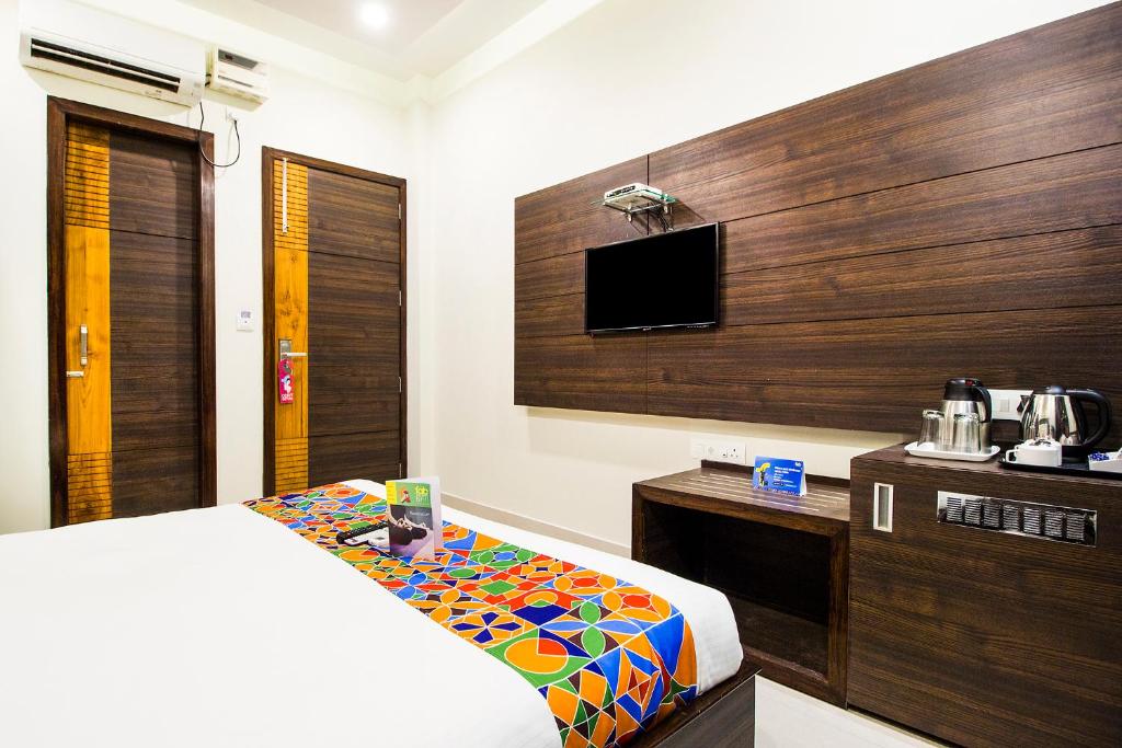 fabhotel kk continental