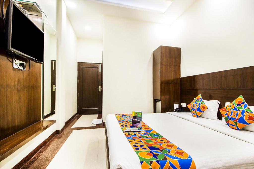 fabhotel kk continental