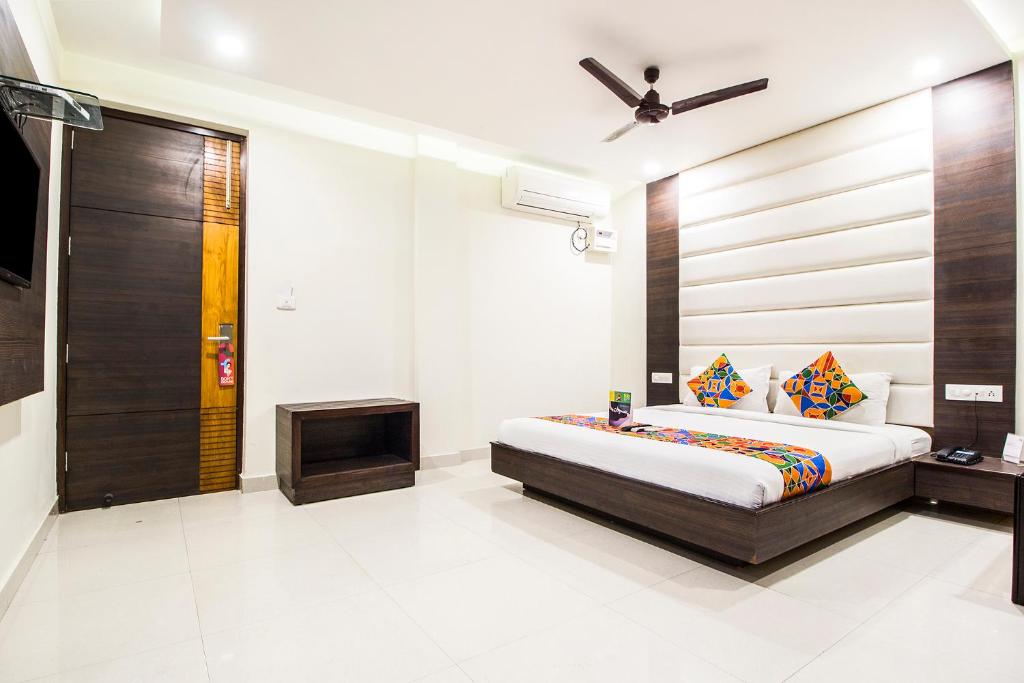 fabhotel kk continental