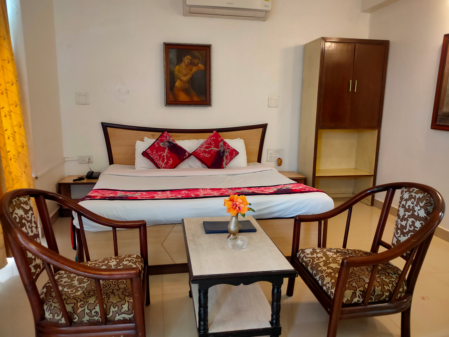 hotel karnavati