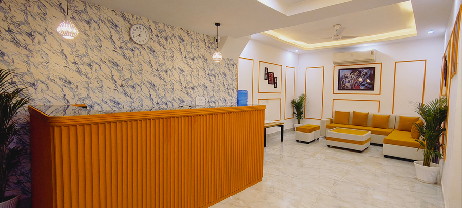 Hotel Mavens House,Sector 52,3 star