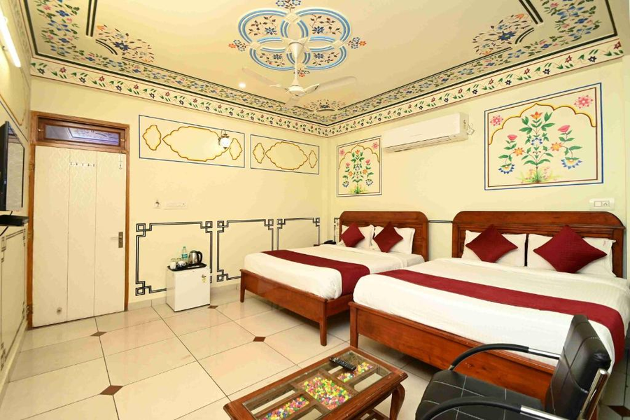 virasat mahal heritage hotel