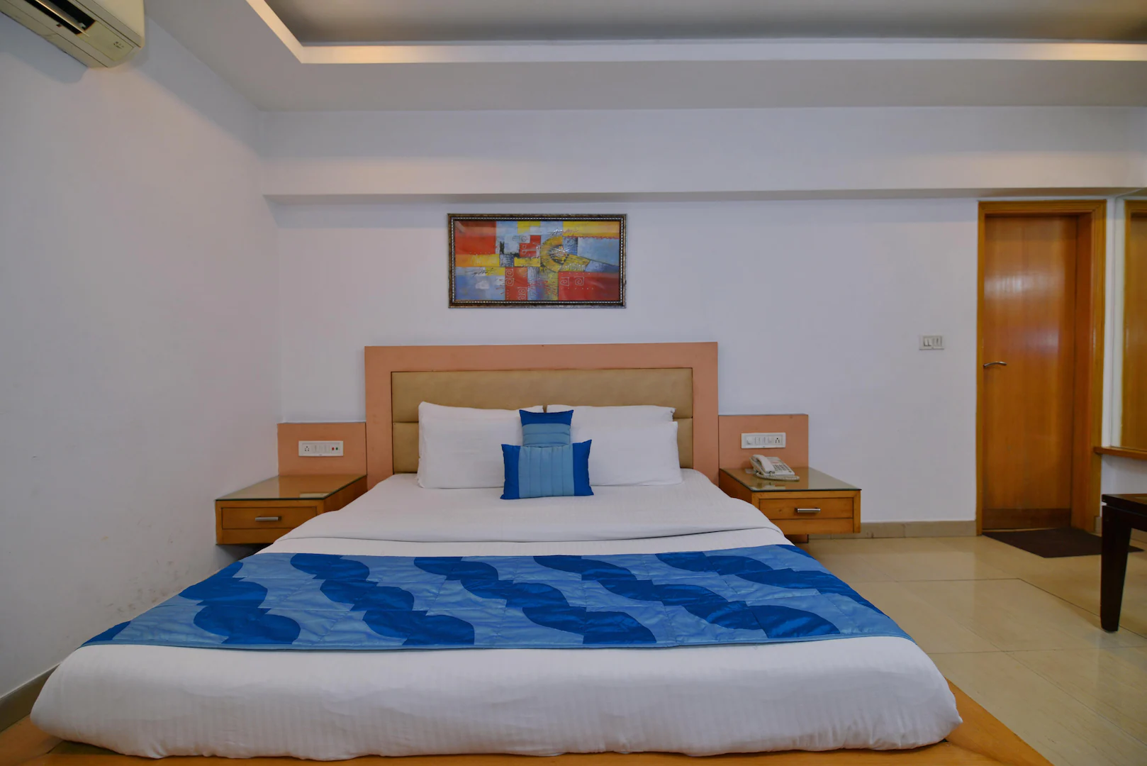 hotel white saffron by f9 hotels