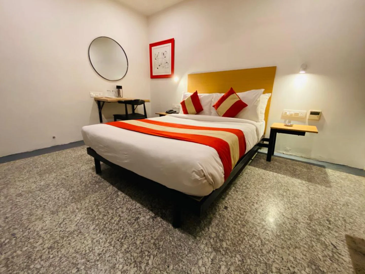 Hotel White Saffron By F9 Hotels,Pitampura,3 star