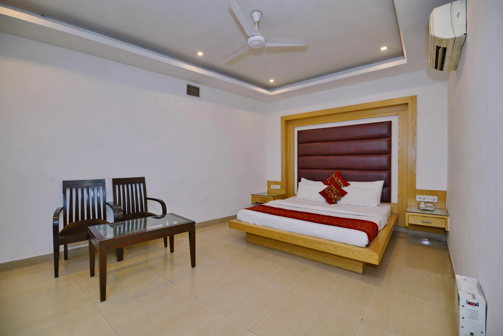 hotel white saffron by f9 hotels