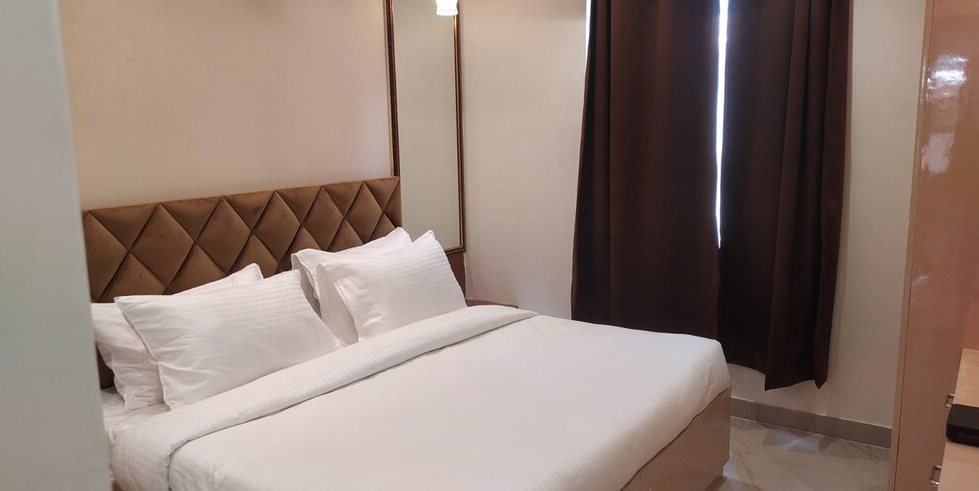 majesta stays pitampura