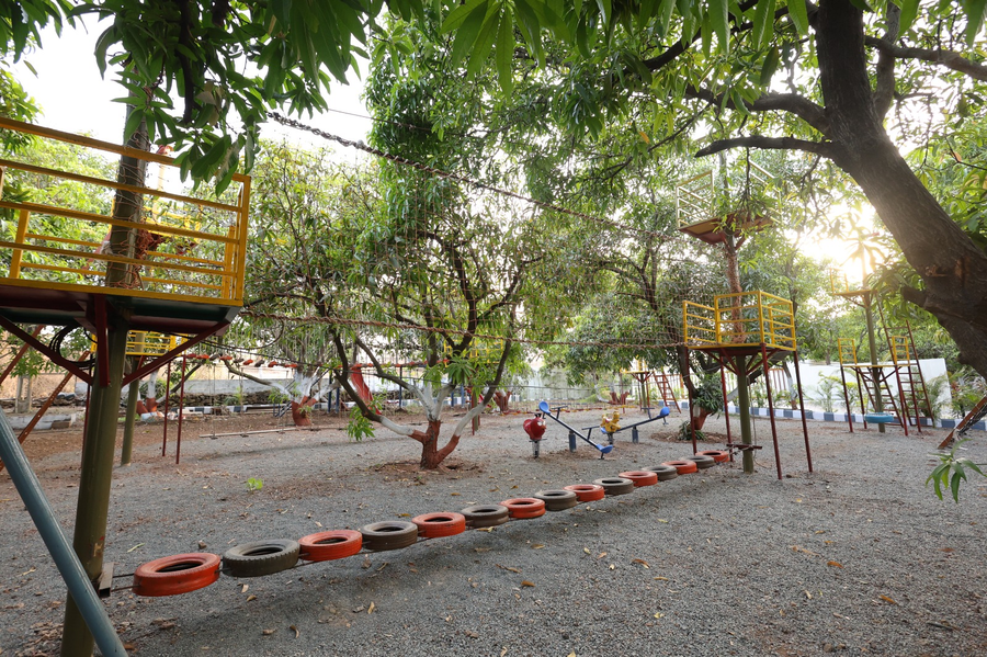 van vihar resort