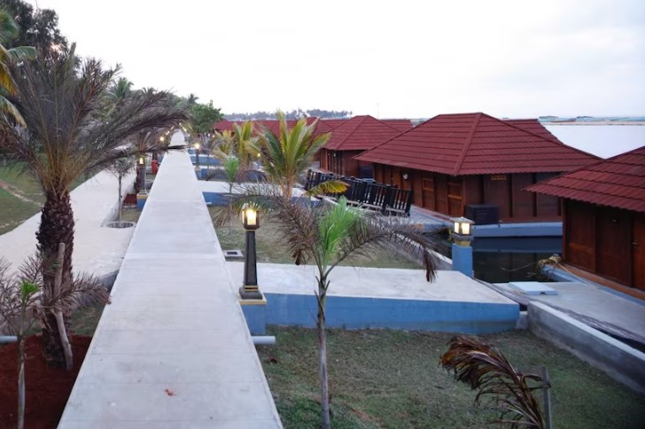 Poovar Island Resort,Kovalam>>Kerala,4 star