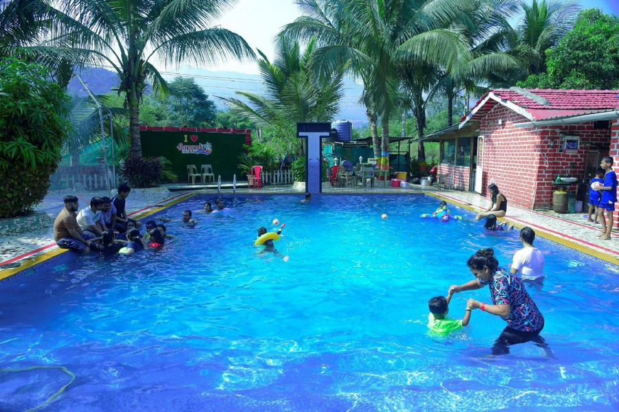 aanandi farm and resort