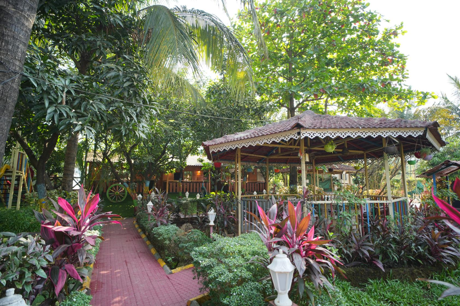 aanandi farm and resort