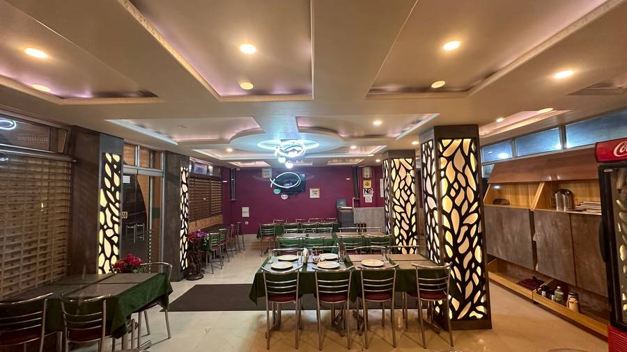 Hotel Marvel International,Chauk Bazaar,3 star