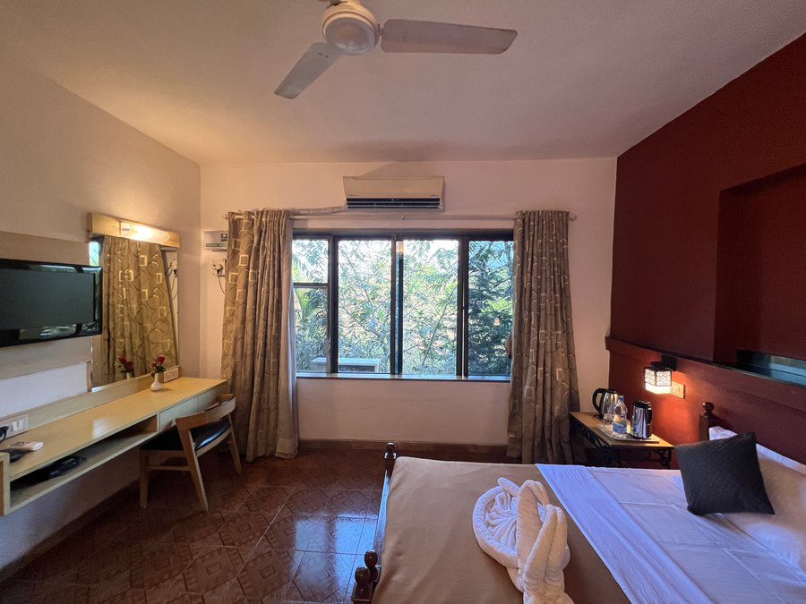 konkan crown resort and club sawantwadi