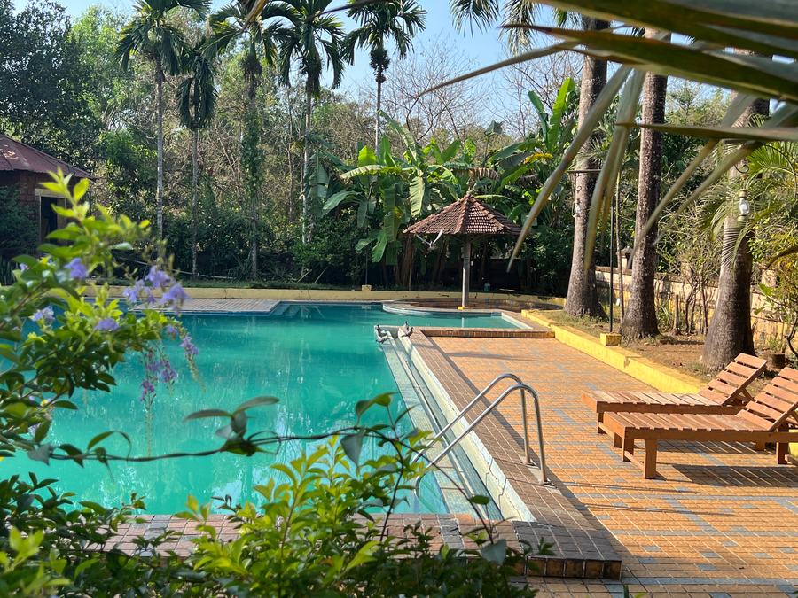 konkan crown resort and club sawantwadi